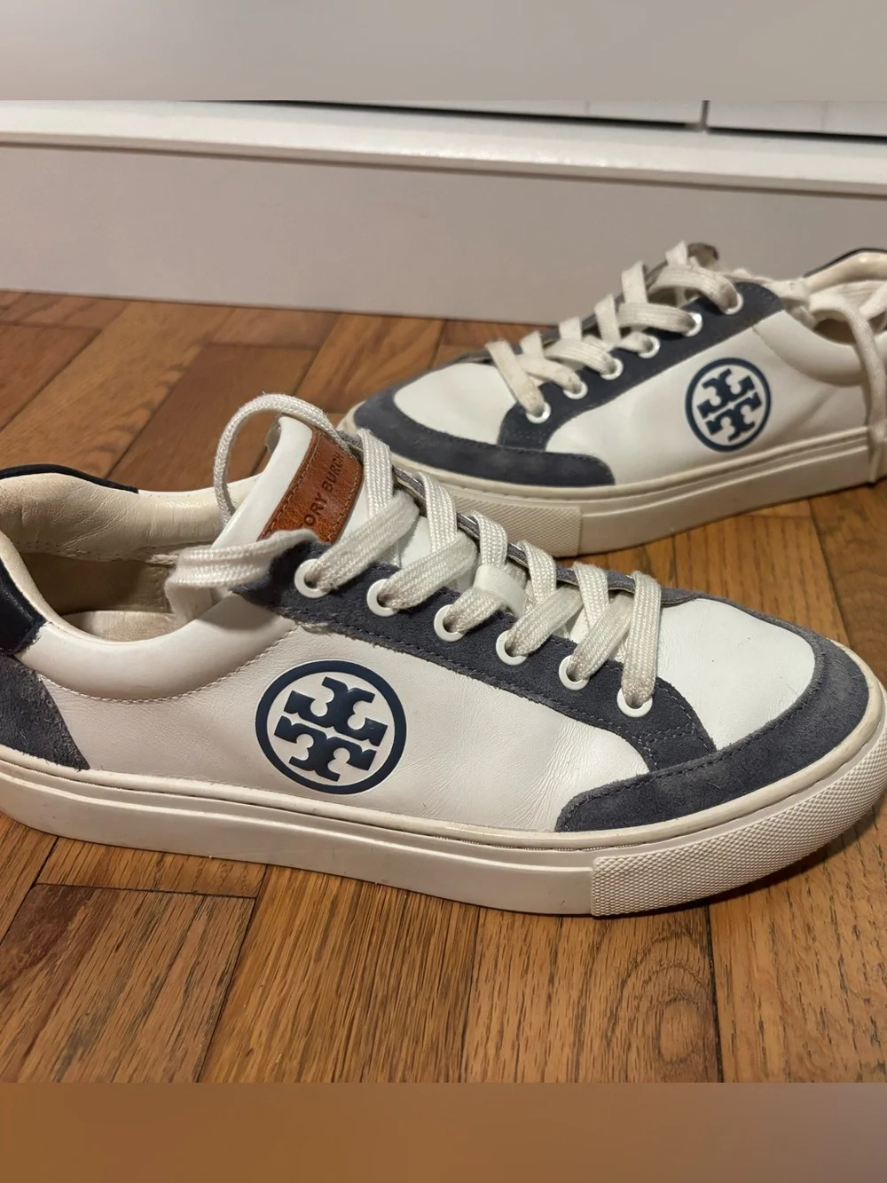 Tory Burch White and Navy Suede-Trim women’s Sneakers